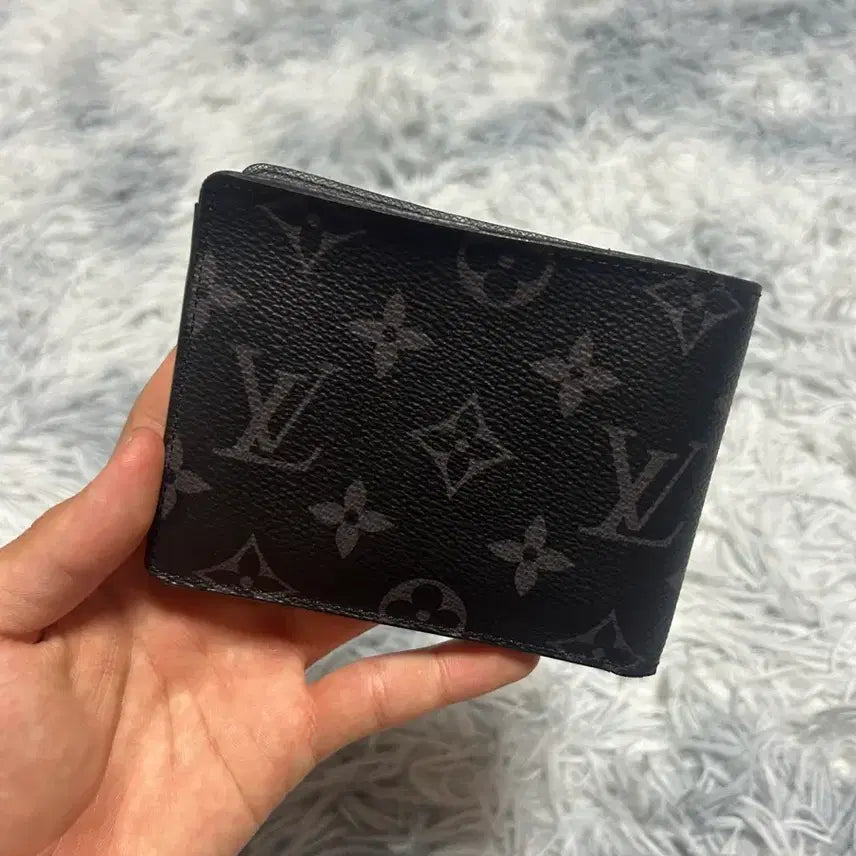 [SOLD OUT] 루이비통 이클립스 멀티플월릿 반지갑