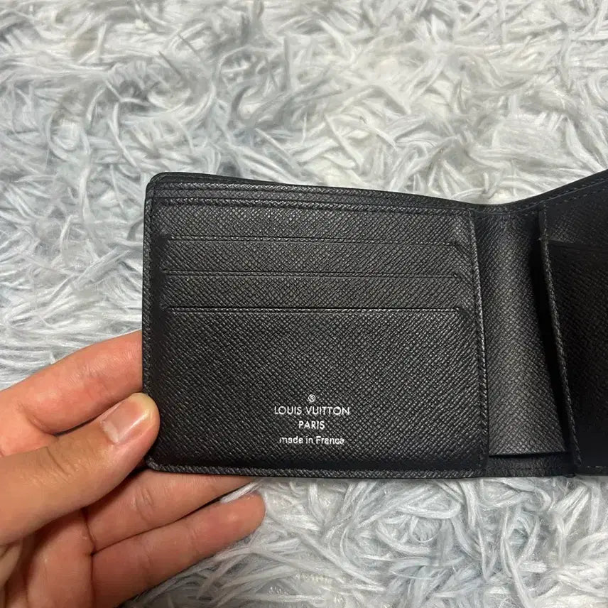 [SOLD OUT] 루이비통 이클립스 멀티플월릿 반지갑