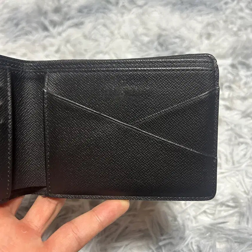 [SOLD OUT] 루이비통 이클립스 멀티플월릿 반지갑