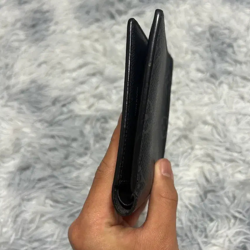 [SOLD OUT] 루이비통 이클립스 멀티플월릿 반지갑