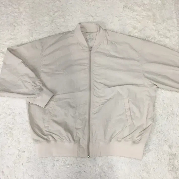 [SOLD OUT] 무인양품 경량 바람막이 만원샵 DD17