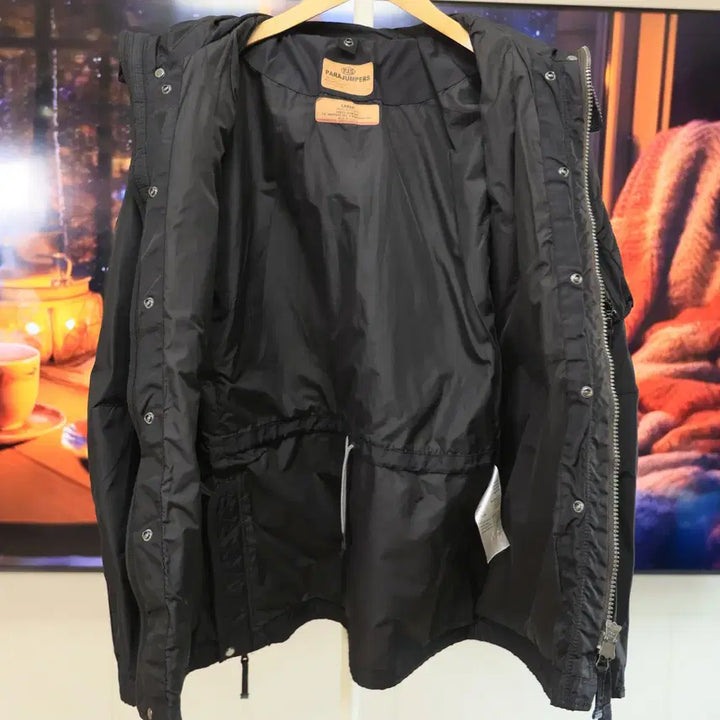 [SOLD OUT] 봄 가을 고민 끝내주는 파라점퍼스 실용 자켓