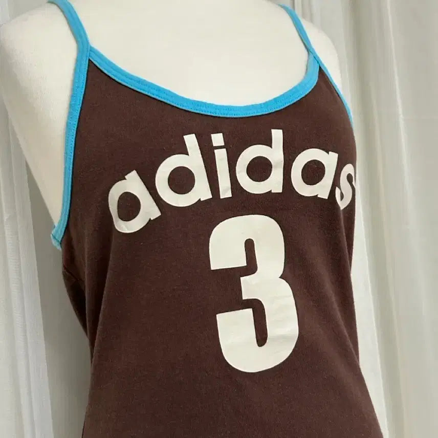 [BUNJANG] Adidas Spell-Out Logo Sleeveless Top / 민초맛 아디다스 스펠아웃로고 나시탑 슬리브리스