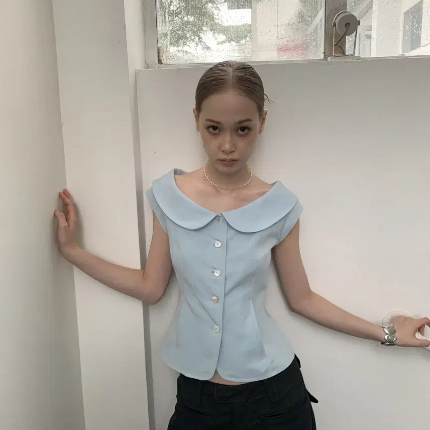 [BUNJANG] DOKNOWZERO Blue Slim Suit Blouse / DOKNOWZERO 블라우스 블루 둥근칼라 슬림 수트 반팔 셔츠