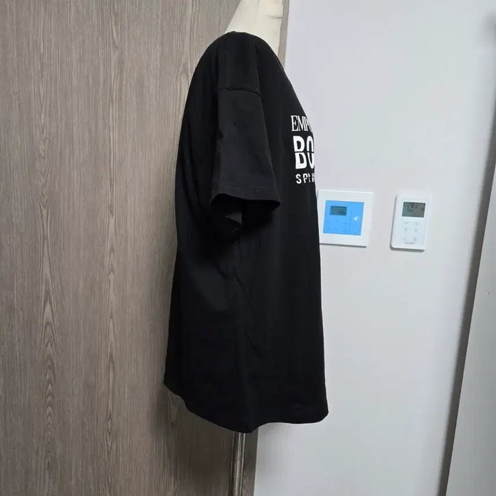 [SOLD OUT] 엠포리오 아르마니 정품 블랙 반팔 티셔츠 L
