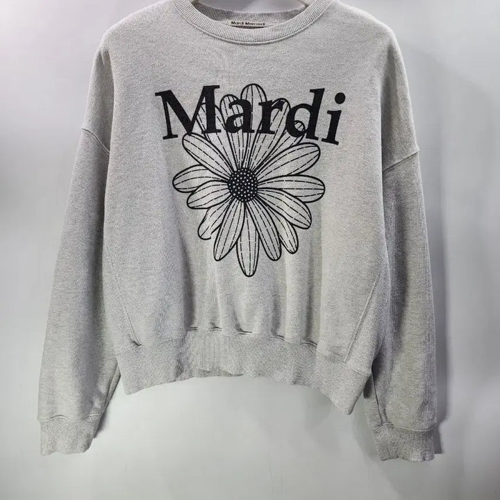 [BUNJANG] Mardi Mercredi Signature Logo Oversized Sweatshirt / [FREE] 마르디 메크르디 시그니처 로고 박시핏 맨투맨 2.5