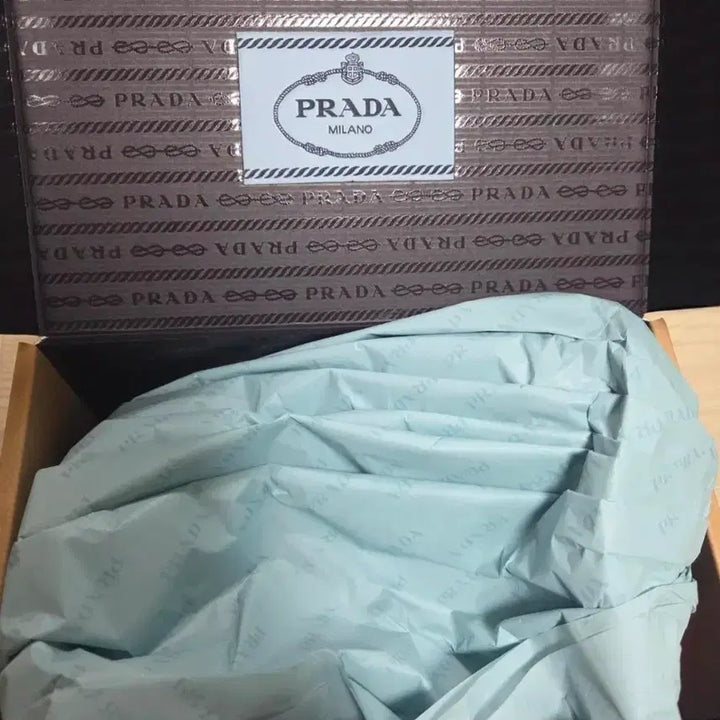 [BUNJANG] Prada Saffiano Triangle Logo Card Wallet - Pink / 프라다 사피아노 트라이앵글 로고 카드 지갑핑크
