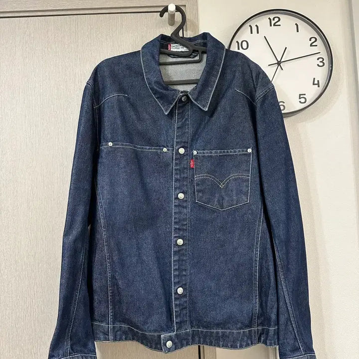 [SOLD OUT] 리바이스 엔지니어드 데님 자켓 (XL/105)