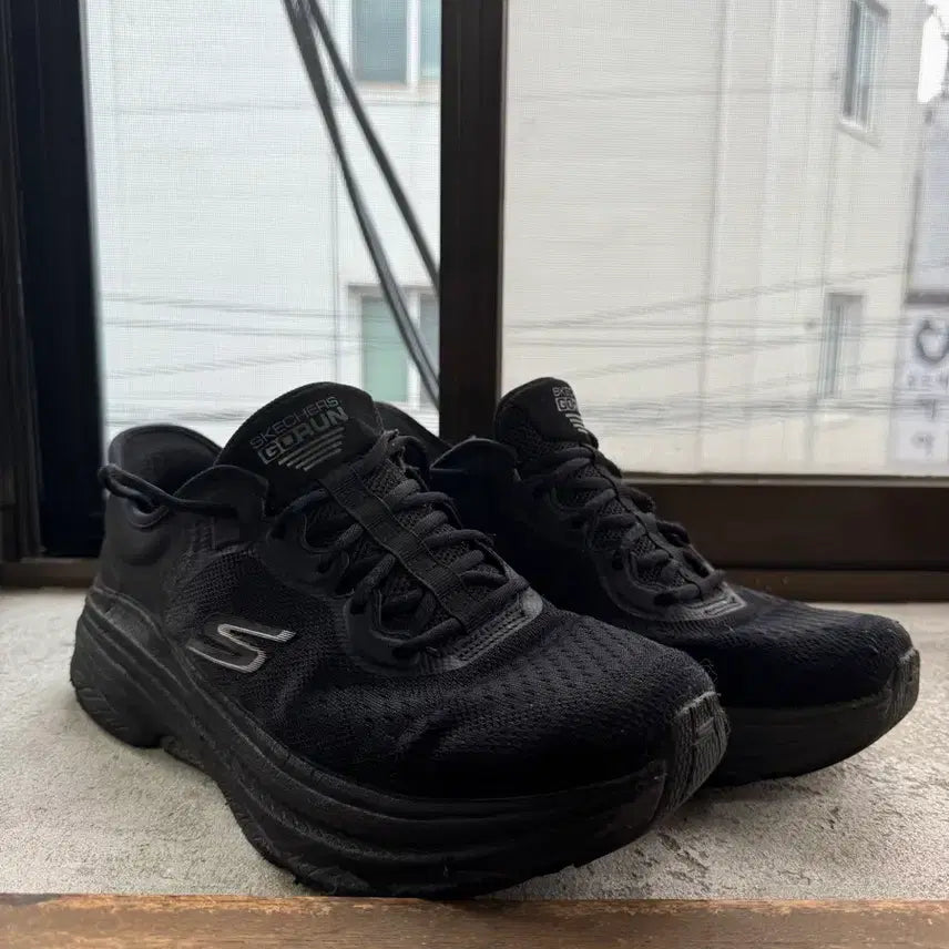[BUNJANG] Skechers Go Run Max Cushioning Running Shoes 280mm / 스케쳐스 고런 맥스 쿠셔닝 280mm