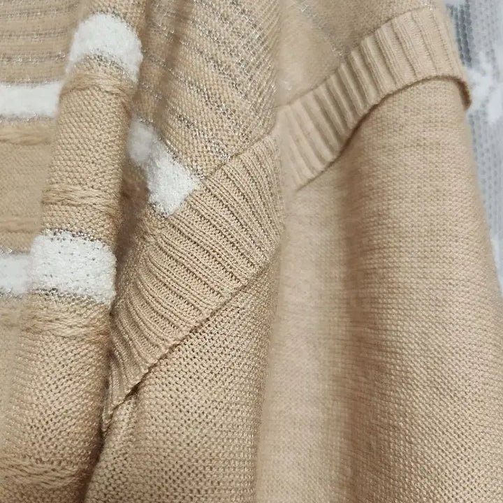 [BUNJANG] Beige Striped Horse Pattern Knit Sweater / 베이지 스트라이프 말 패턴 니트