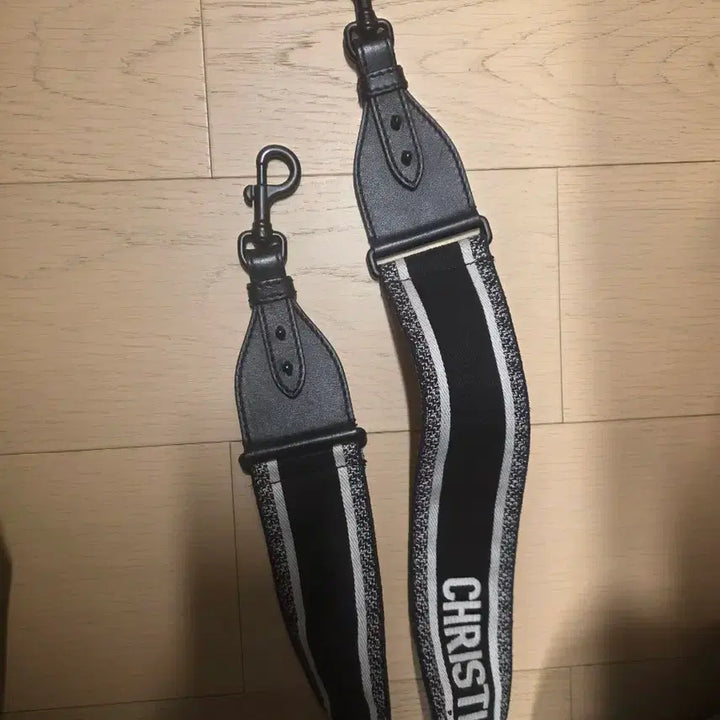 [BUNJANG] Dior Matte Black Strap / 디올 스트랩 무광블랙 풀박