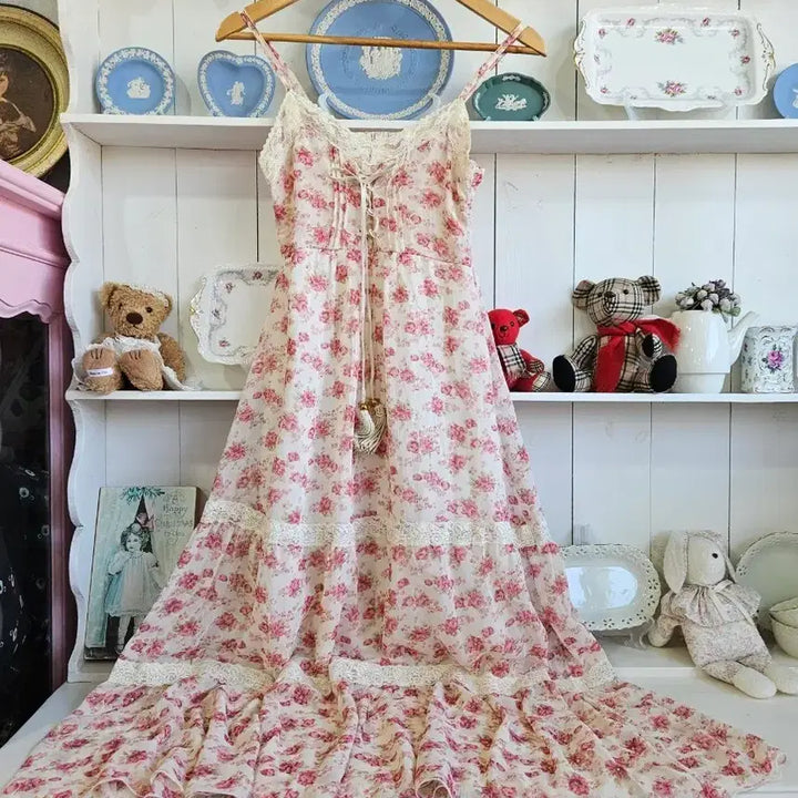 [BUNJANG] H.C.M.II Floral Lace Long Dress / 쉐비플라워 레이스 롱 원피스