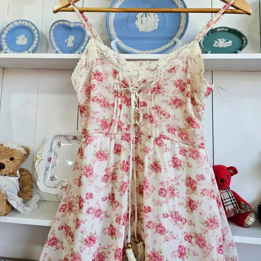 [BUNJANG] H.C.M.II Floral Lace Long Dress / 쉐비플라워 레이스 롱 원피스