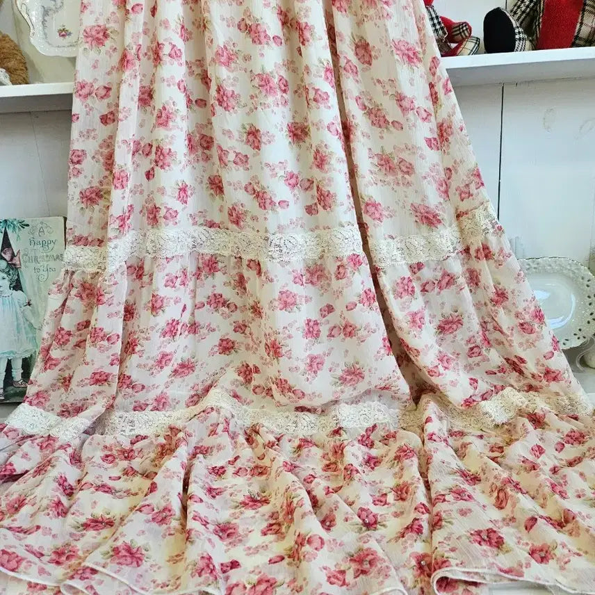 [BUNJANG] H.C.M.II Floral Lace Long Dress / 쉐비플라워 레이스 롱 원피스