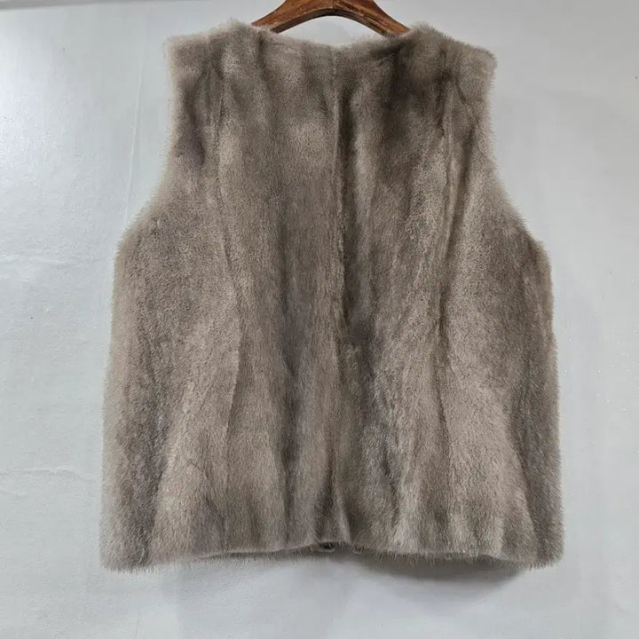 [BUNJANG] Euro Mofi Female Mink Leather Vest / 유로모피) 휘메일 밍크 양가죽 조끼
