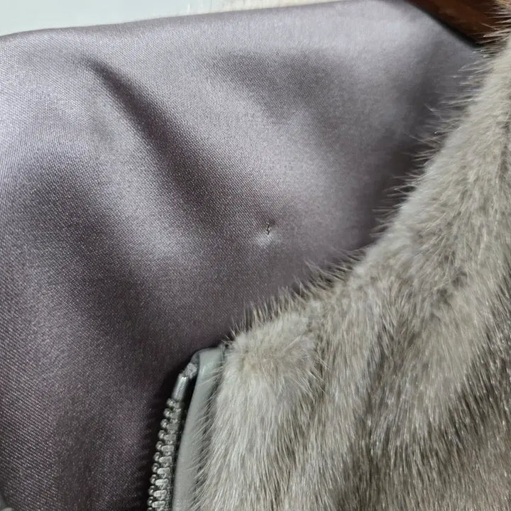 [BUNJANG] Euro Mofi Female Mink Leather Vest / 유로모피) 휘메일 밍크 양가죽 조끼