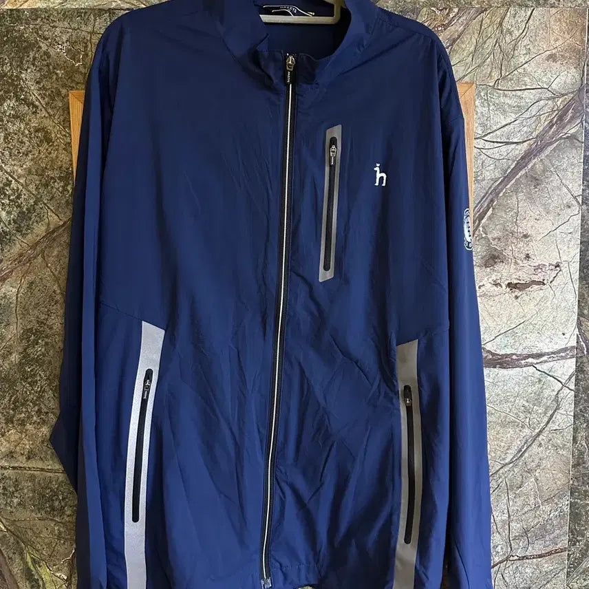 [BUNJANG] Hazzys Windbreaker Jacket (Navy) - Size 110 / 헤지스 바람막이 110