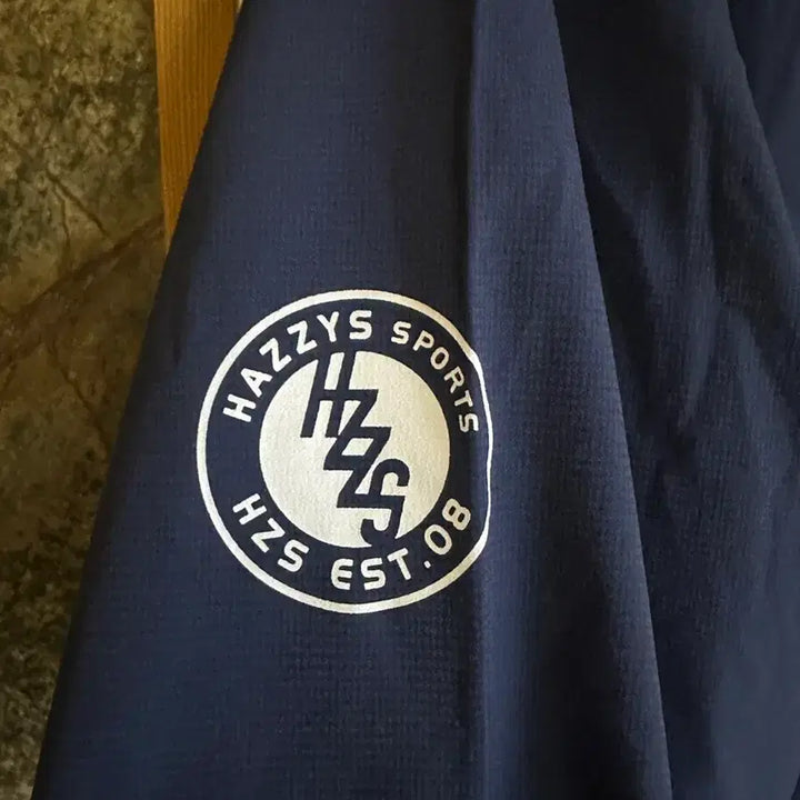 [BUNJANG] Hazzys Windbreaker Jacket (Navy) - Size 110 / 헤지스 바람막이 110