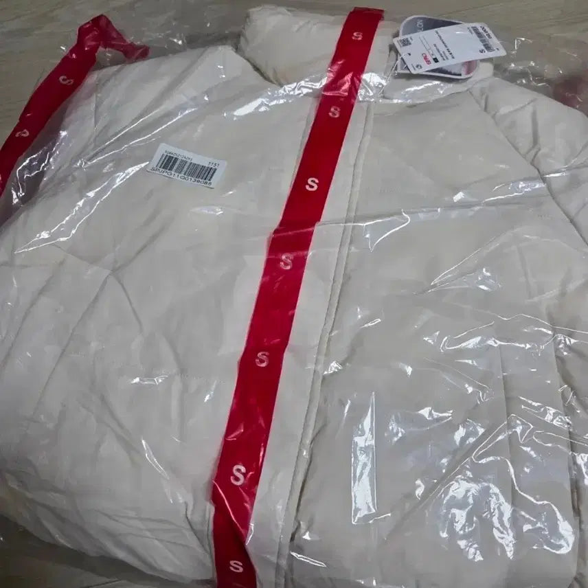 [BUNJANG] Spao Pastel Puffer Jacket Ivory S Size / 새상품 스파오 파스텔 푸퍼 패딩 아이보리 색상 S 사이즈