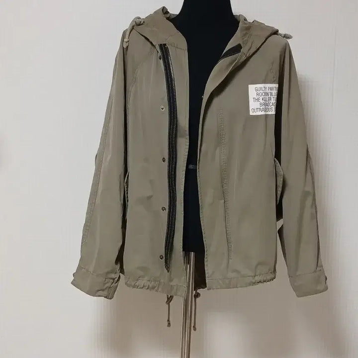[BUNJANG] Leewitt Loose Fit Hooded Jumper / 르윗  후드 루즈핏 점퍼