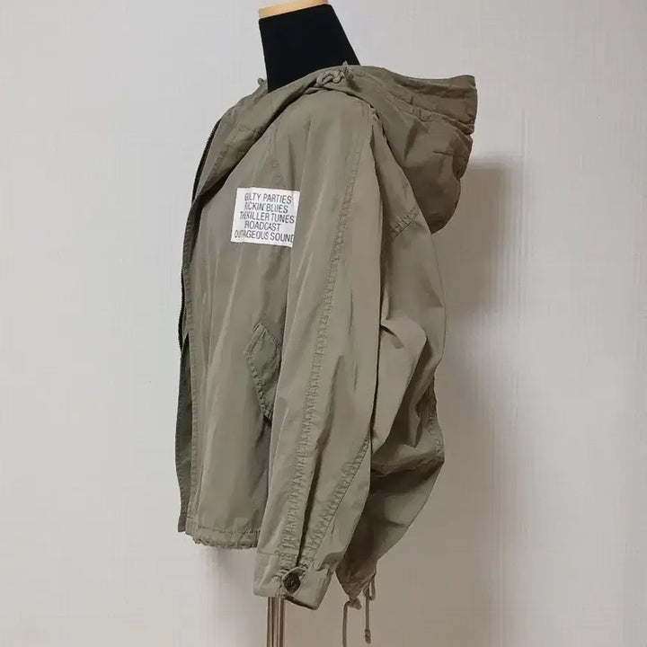 [BUNJANG] Leewitt Loose Fit Hooded Jumper / 르윗  후드 루즈핏 점퍼