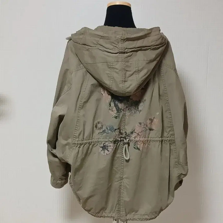 [BUNJANG] Leewitt Loose Fit Hooded Jumper / 르윗  후드 루즈핏 점퍼