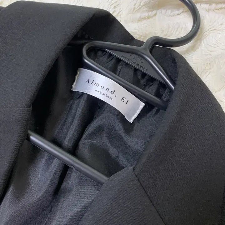 [BUNJANG] Black Tailored Basic Jacket / [착용 1회] 블랙 테일러드 정장 기본 자켓