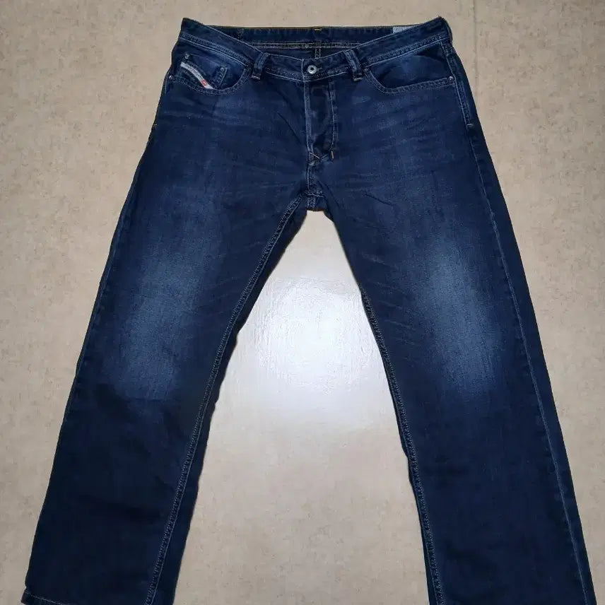 [SOLD OUT] 디젤 청바지 남성 데님 팬츠