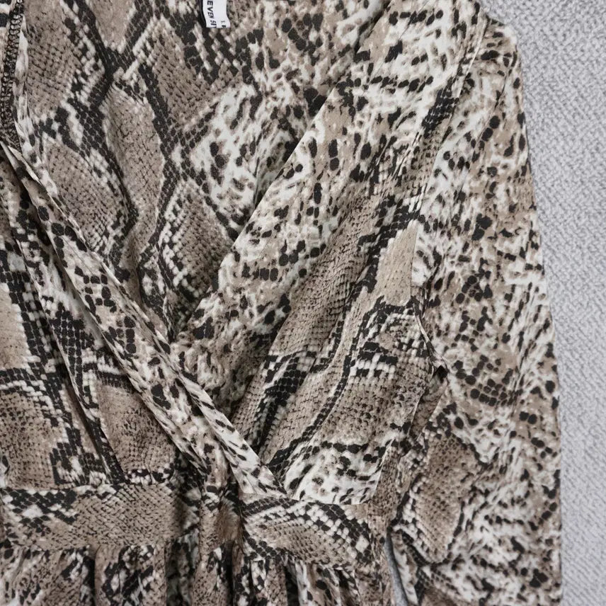 [BUNJANG] 758 Snake Print Wrap Dress / 세븐파이브에잇 여성 스네이크 뒷밴딩 랩 원피스 free