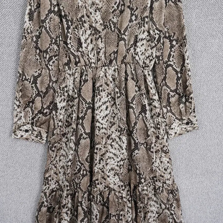 [BUNJANG] 758 Snake Print Wrap Dress / 세븐파이브에잇 여성 스네이크 뒷밴딩 랩 원피스 free