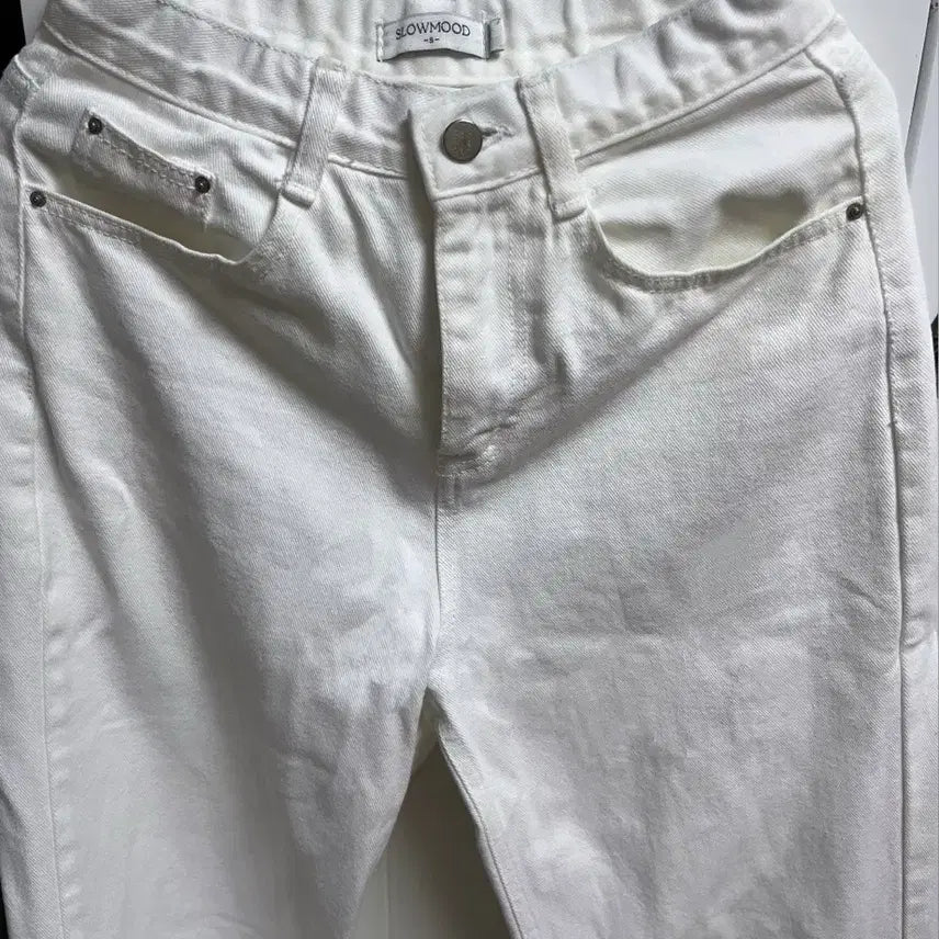 [SOLD OUT] 슬로우앤드 화이트 데님 바지 S