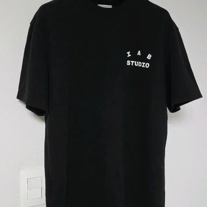 [SOLD OUT] 아이앱스튜디오 IAB STUDIO 10주년 반팔티셔츠 L