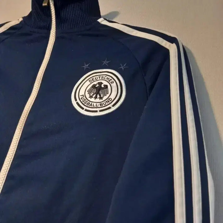 [BUNJANG] Adidas Navy Track Top Jacket / 아디다스 대장급 독일 네이비 남흰 트랙탑 저지 져지집업 85/XS