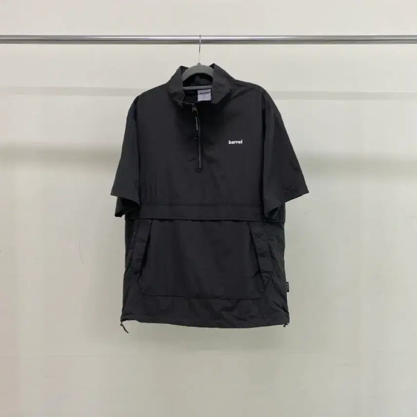 [SOLD OUT] [배럴] 차콜 아노락 반집업 반팔  (M 사이즈)