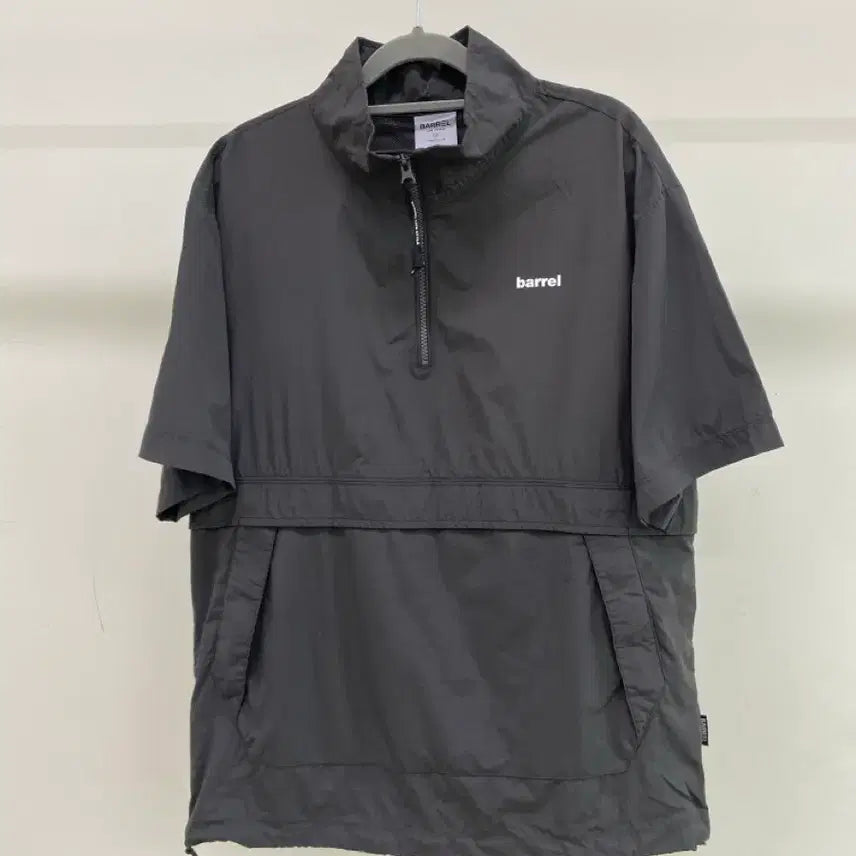[SOLD OUT] [배럴] 차콜 아노락 반집업 반팔  (M 사이즈)