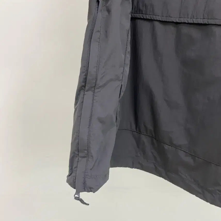 [SOLD OUT] [배럴] 차콜 아노락 반집업 반팔  (M 사이즈)