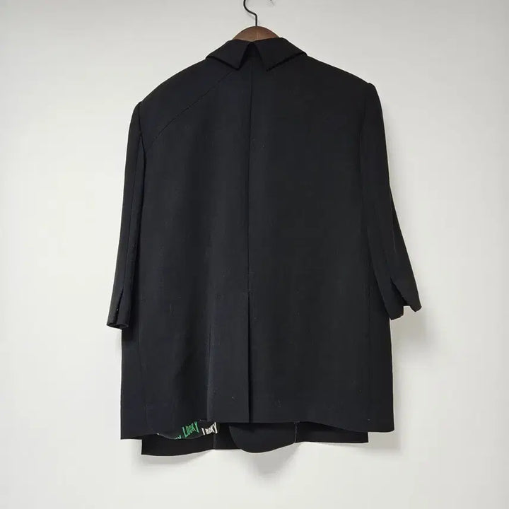 [BUNJANG] Lucky Chouette Black Jacket C Logo / 럭키슈에뜨 블랙 자켓 C로고 장식
