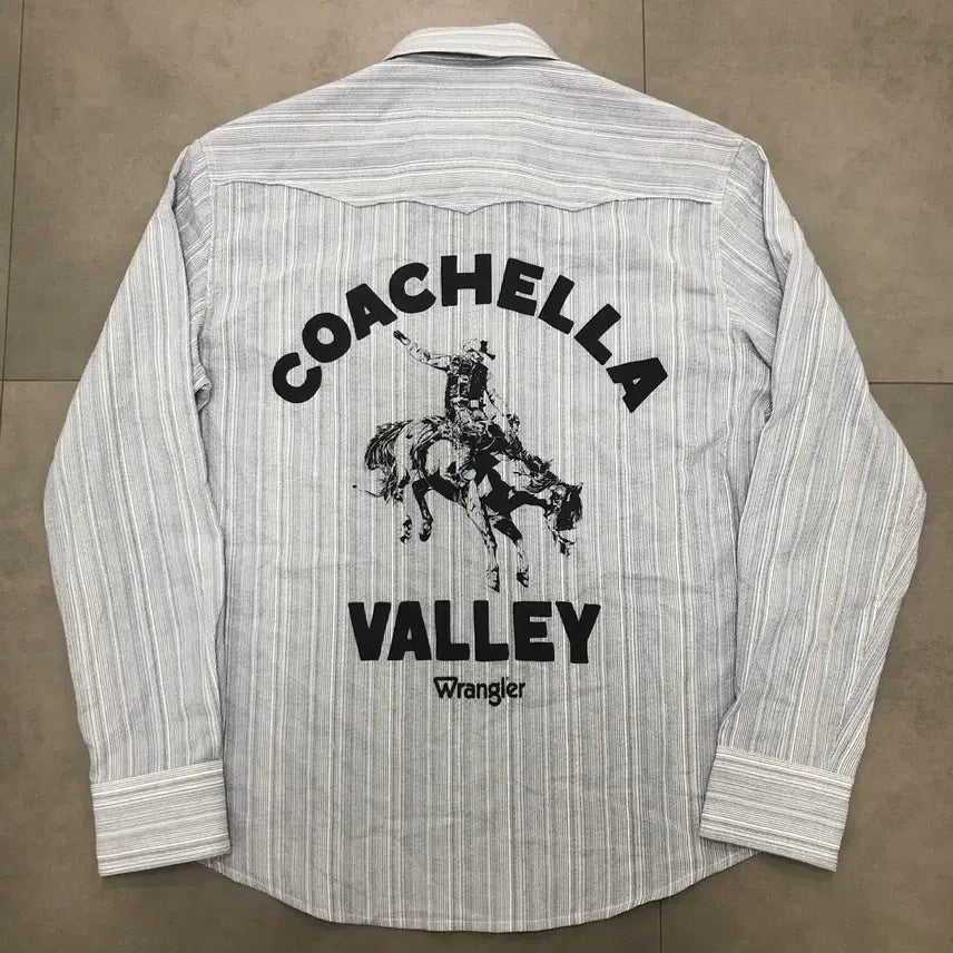 [SOLD OUT] 랭글러 코첼라 봄여름용 웨스터 셔츠 L