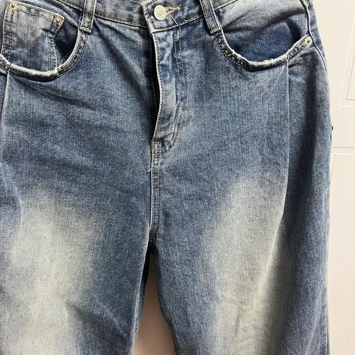 [SOLD OUT] 빈티지 워싱 데님 청바지 벌룬핏 와이드