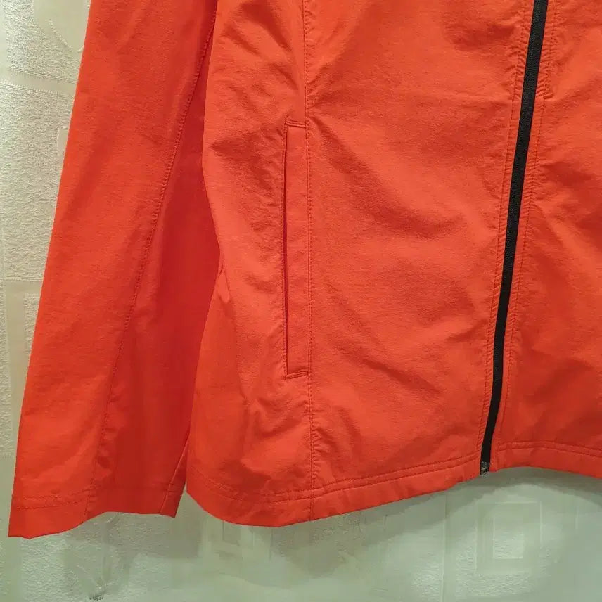 [BUNJANG] Millet Windbreaker Jacket (Red) / 밀레 바람막이 자켓 100 레드