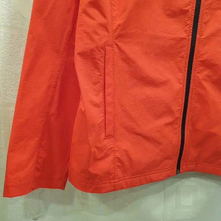 [BUNJANG] Millet Windbreaker Jacket (Red) / 밀레 바람막이 자켓 100 레드