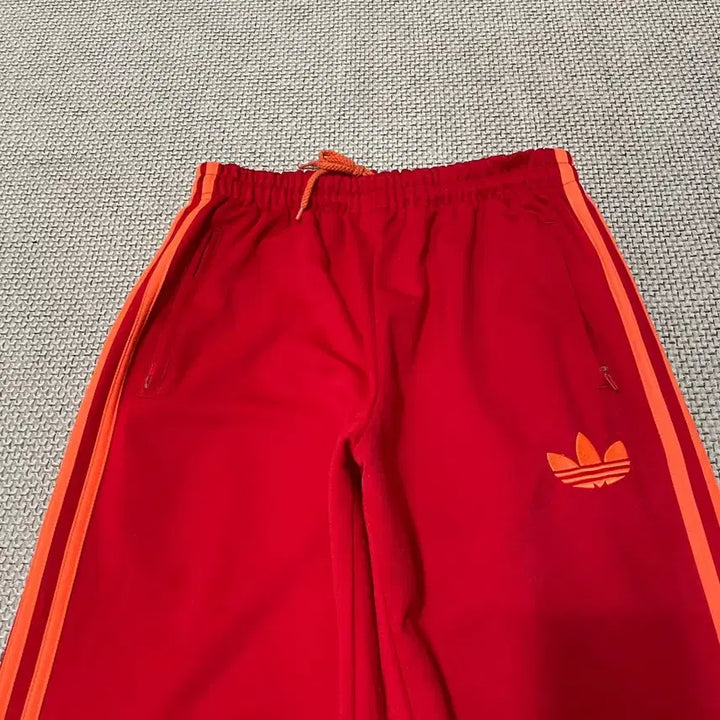 [BUNJANG] Adidas Firebird Training Pants - L Size / L 아디다스 트레이닝 파이어버드 바지 B.7428