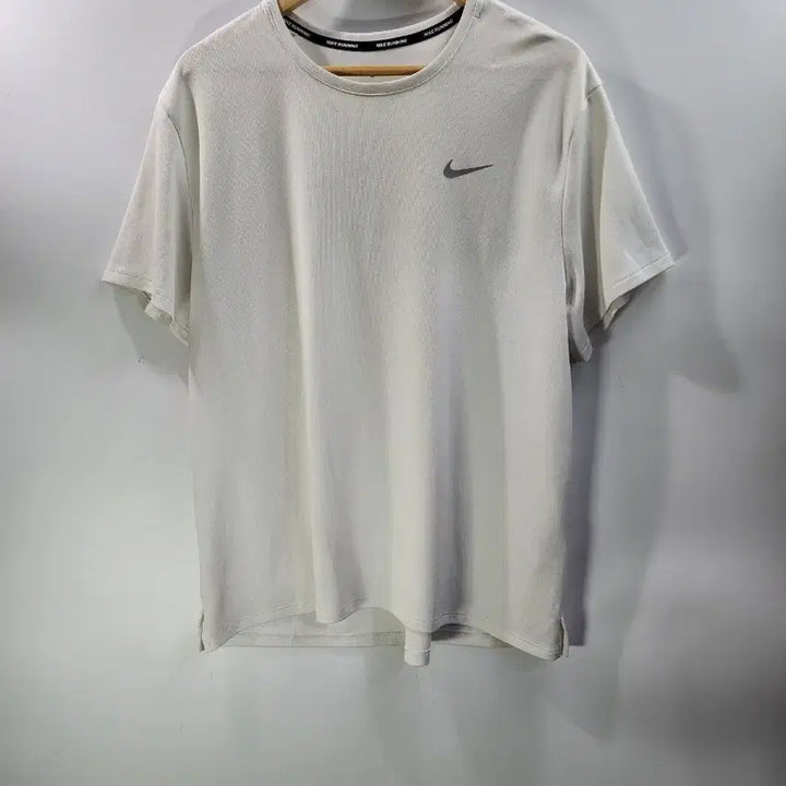 [BUNJANG] Nike Dri-FIT Running T-Shirt White XXL / [XXL] 나이키 드라이핏 러닝 반팔 티셔츠 화이트 2.0