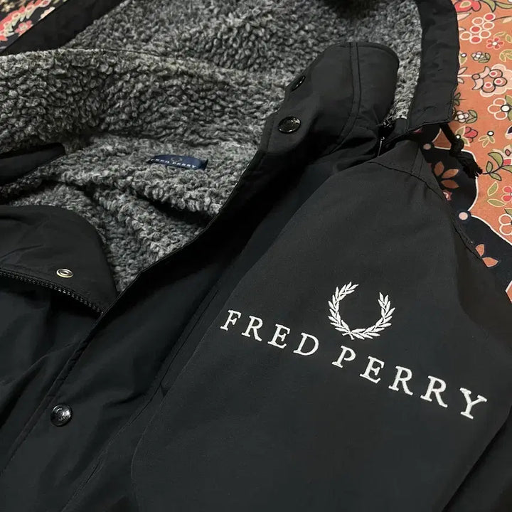 [BUNJANG] Fred Perry Fleece Lined Hooded Long Windbreaker Parka M / 프레드페리 이너 플리스안감 후드 롱 바람막이 파카 M/95