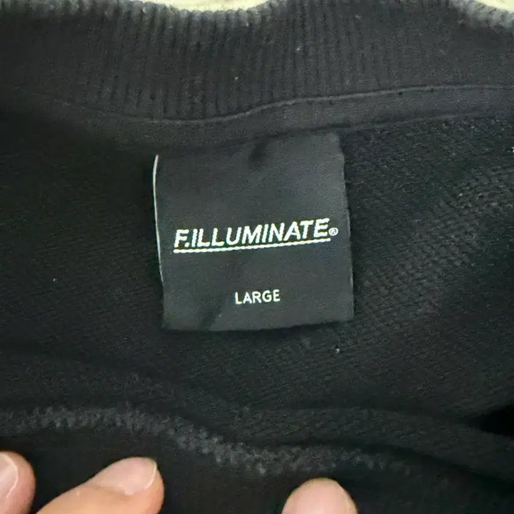 [BUNJANG] Filluminate Arch Logo Sweatshirt Black L / 필루미네이트 아치로고 맨투맨 블랙 L