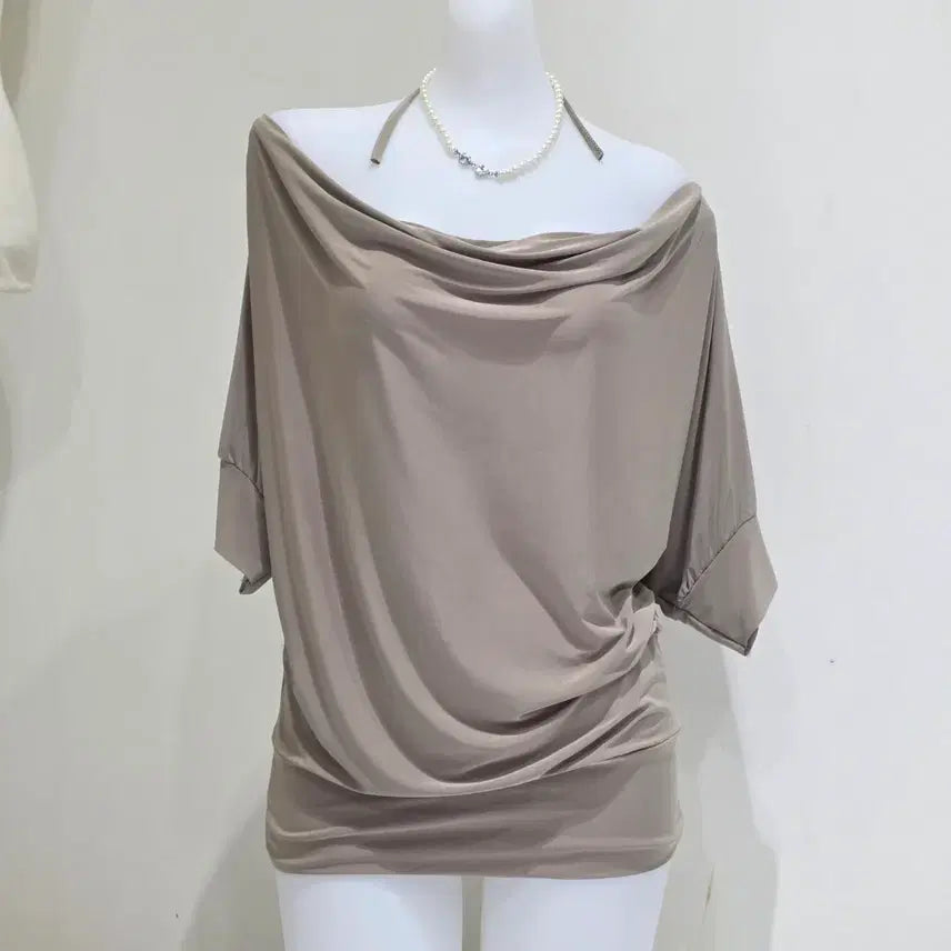 [SOLD OUT] 유럽빈티지)오프숄더 드레이브 오네갸루st 레이스 새틴 로맨틱 블라우스
