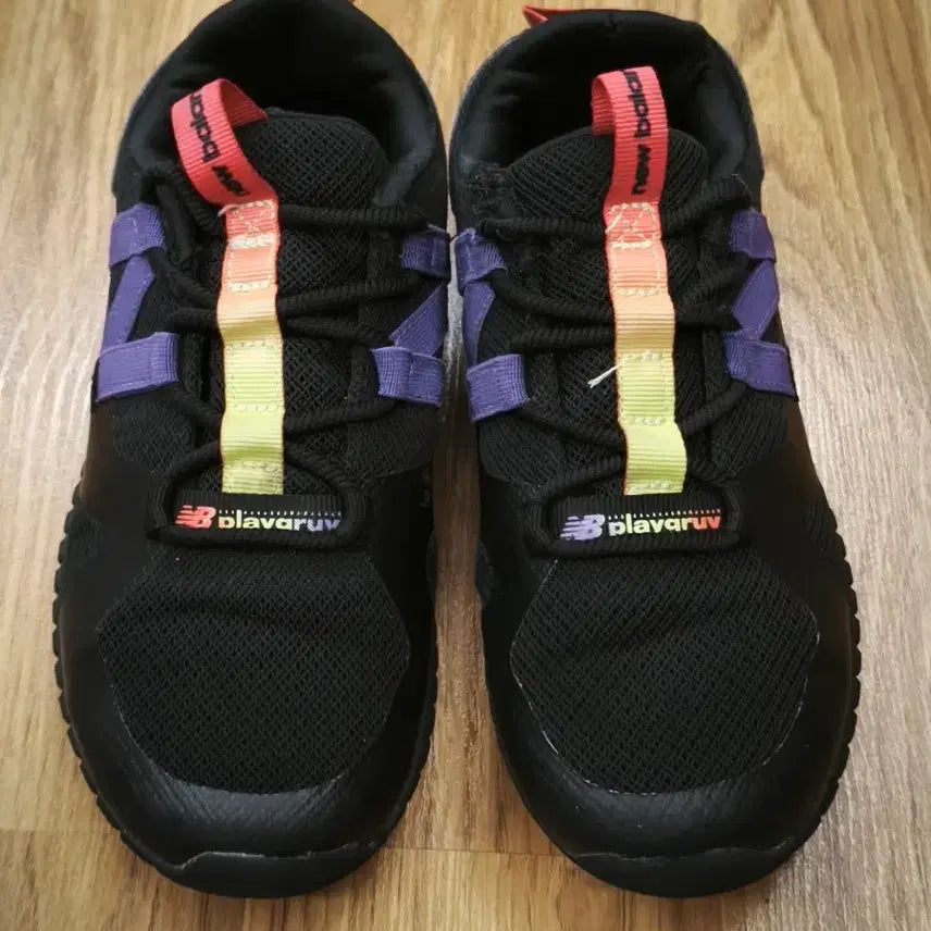 [SOLD OUT] 뉴발란스 블랙 운동화 Blavaruv 160