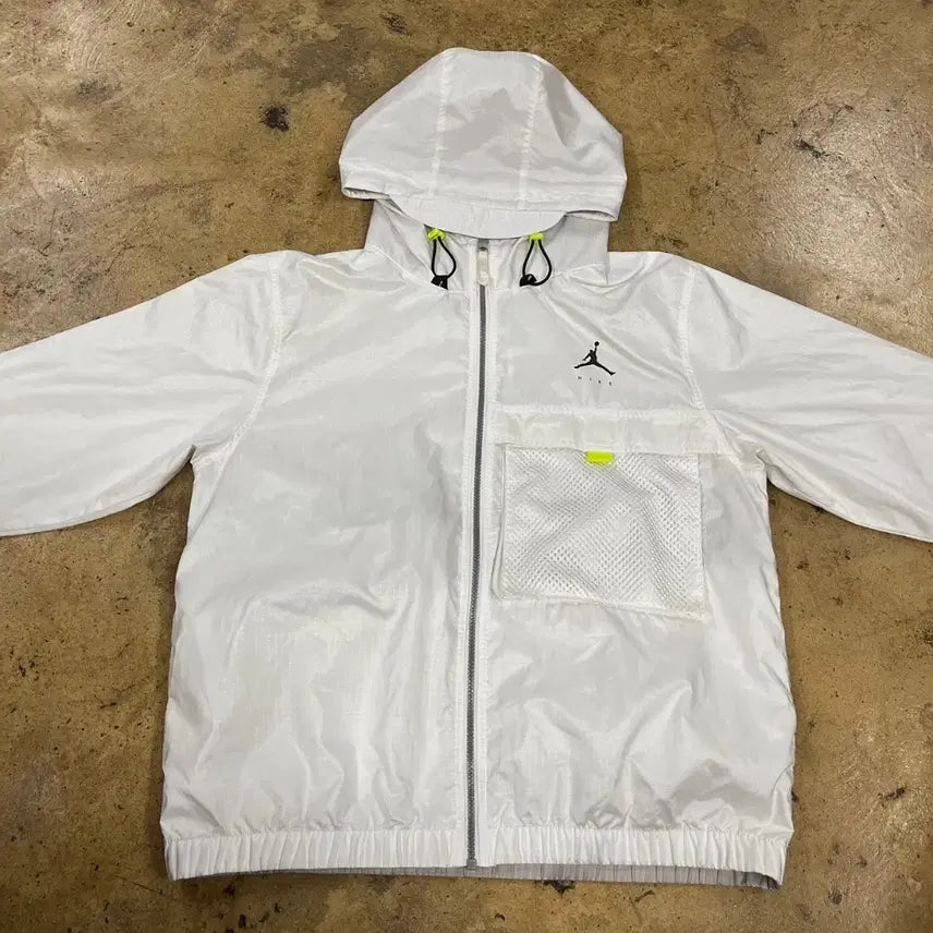 [BUNJANG] Jordan White Hooded Windbreaker Jacket / [정품/L] 조던 화이트 후드 바람막이 자켓
