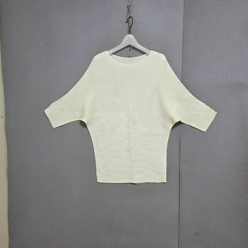 [BUNJANG] Eva Cube Pleated T-Shirt FF / 에바큐브 플리츠 티셔츠 FF    n4719