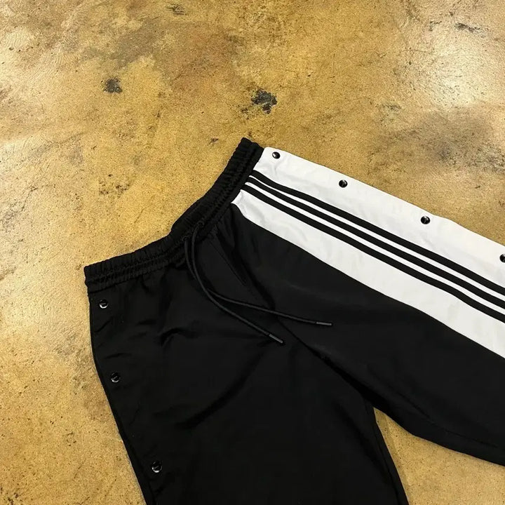 [BUNJANG] Adidas Three Stripes Black Track Pants / [정품/M] 아디다스 삼선 블랙 트랙 바지